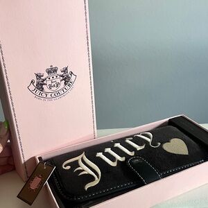 VINTAGE JUICY COUTURE MAKEUP BRUSH KIT BNIB